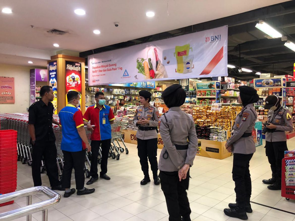 OPERASI AMAN NUSA II SELIGI 2020, SATGAS SAMAPTA POLDA KEPRI BERI HIMBAUAN KE PASAR-PASAR DI KOTA BATAM