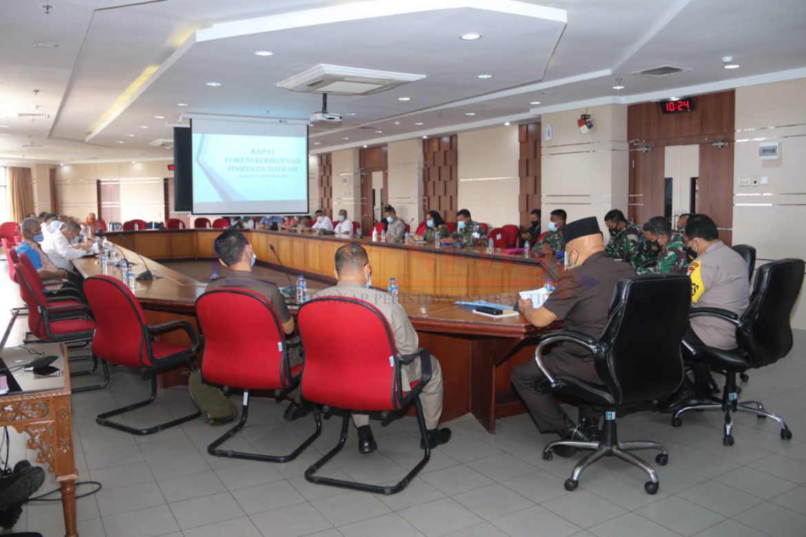 Penjabat sementara (Pjs) Wali Kota Batam, Syamsul Bahrum, ingin semua tahapan Pilkada serentak tahun ini harus menerapkan protokol kesehatan. Untuk Batam, akan digelar Pemilihan Wali Kota dan Wakil Wali Kota Batam serta Pimilihan Gubernur dan Wakil Gubernur Kepri. / foto - mcb