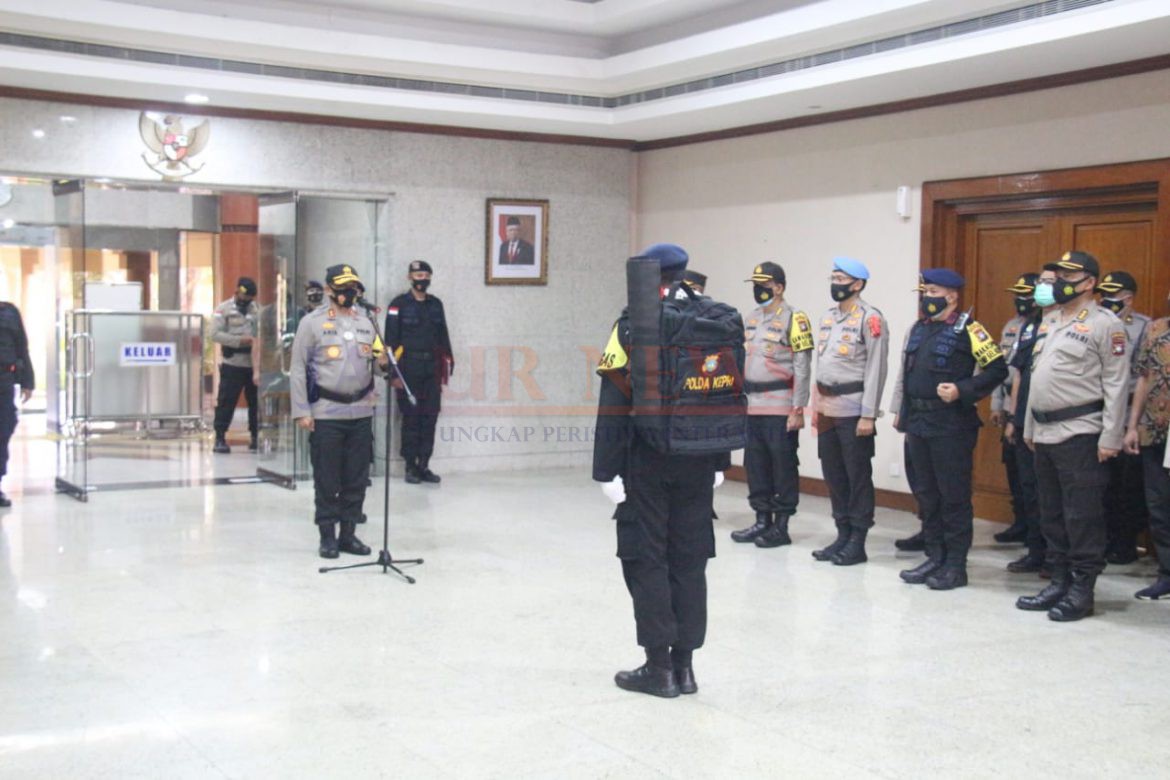 Kapolda Kepri Sambut Kepulangan 100 Personel Satbrimob