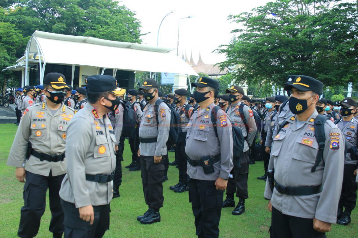 Kapolda Sumbar Pimpin Apel Gelar Pasukan Pengamanan Pemungutan Suara