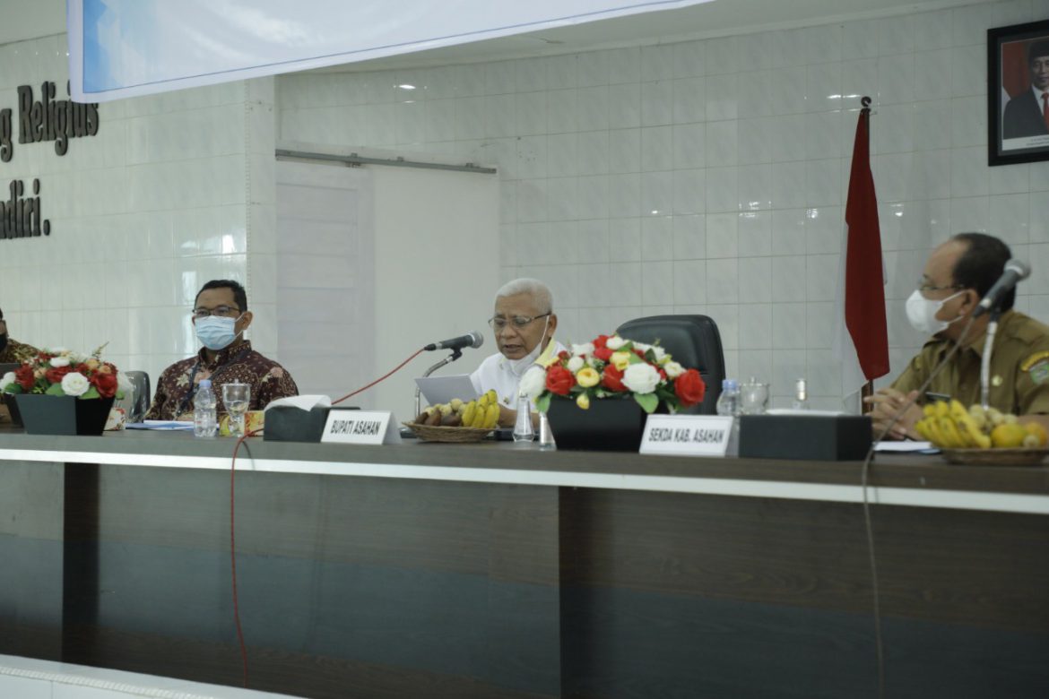 Bupati Asahan, Surya Bsc memberikan arahan dalam pembukaan TPID Kabupaten Asahan