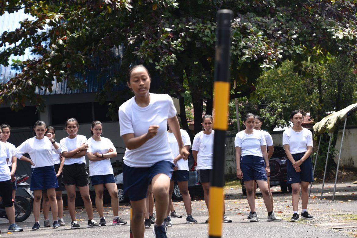 Calon Bintara dan Tantama Wanita TNI AL Tahun Anggaran 2021 di Mako Lantamal VI Makassar