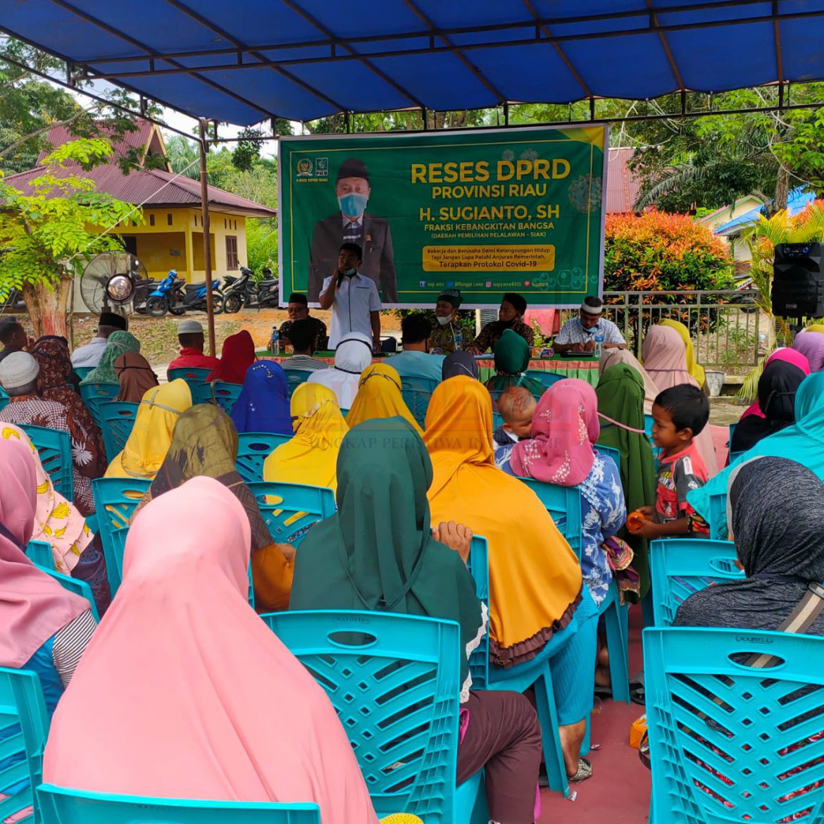 Sekretaris Komisi II  Anggota DPRD Riau, H Sugianto SH kembali reses bergerak melakukan sosialisasi peremajaan sawit rakyat (PSR) dan menjaring aspirasi, di Kelurahan Pelalawan