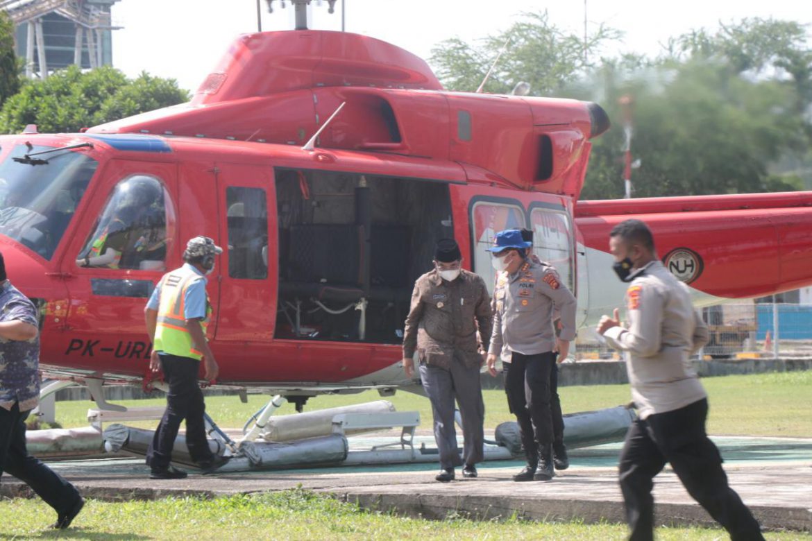 Bupati Anwar Sadat bersama Kapolda Danrem Lakukan Pantauan KARHUTLA