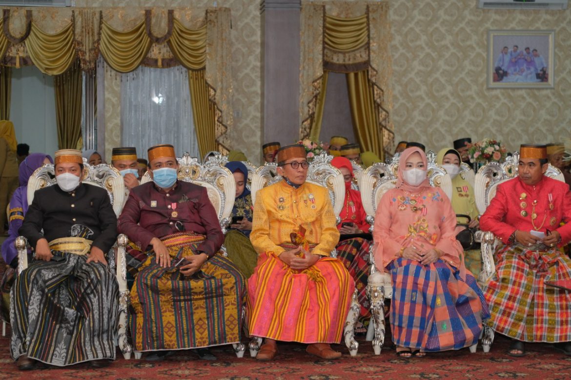 Turut Hadir YM Andi Abdul Waris Karaeng Sioja selaku Karaeng Marusu yang merupakan Ketua Dewan Penasihat MKT Kabulaten Maros.