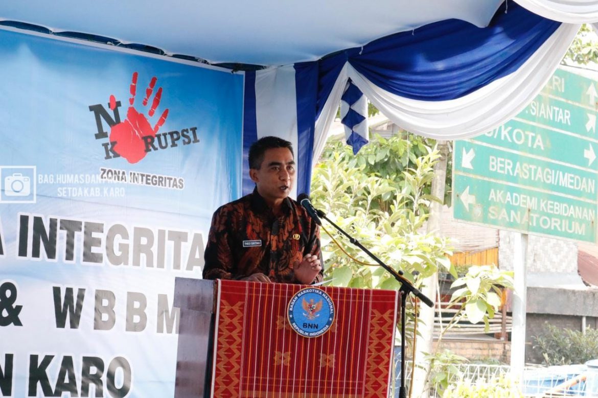 Wakil Bupati Karo saat Memberi Arahan.