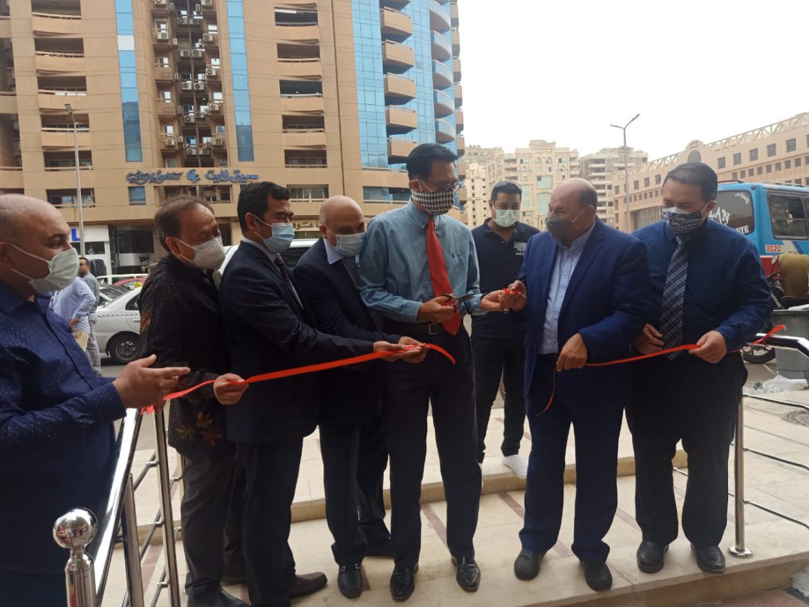 Dubes Mesir Luthi Rauf saat membuka Kedai Kopi Bayt El Bon Brazili Minggu 9 Mei 2021