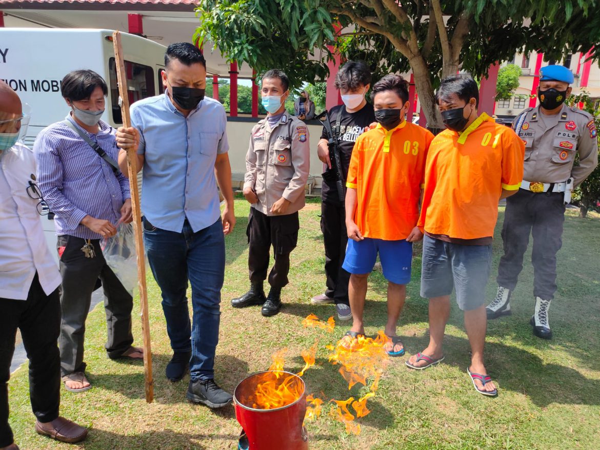 Sebanyak 1.121,5 Gram Ganja Dimusnahkan Ditresnarkoba Polda Kepri