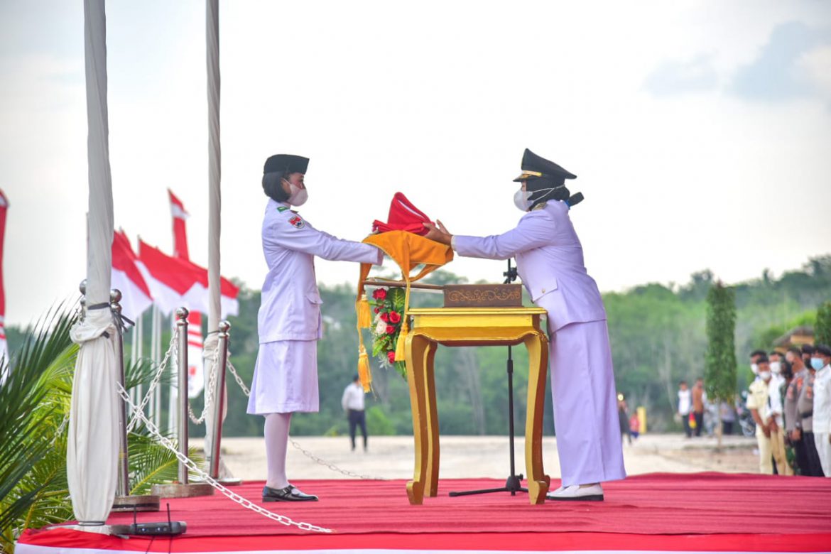 Peringatan HUT RI ke-76 Mesuji meskipun terbatas akan tetapi berjalan dengan hikmad(F Kominfo)