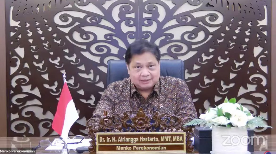 Menteri Koordinator Bidang (Menko) Perekonomian Airlangga Hartarto dalam Keterangan Pers mengenai Perkembangan PPKM Terkini, di Jakarta, Senin (20/09/2021) sore.