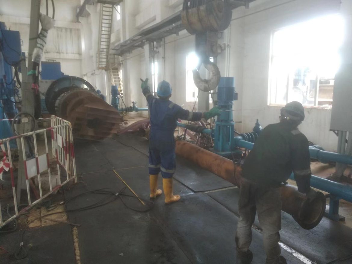 PLN Batam Gerak Cepat Bantu Pemulihan Gangguan Pembangkit Swasta. Foto: Ist